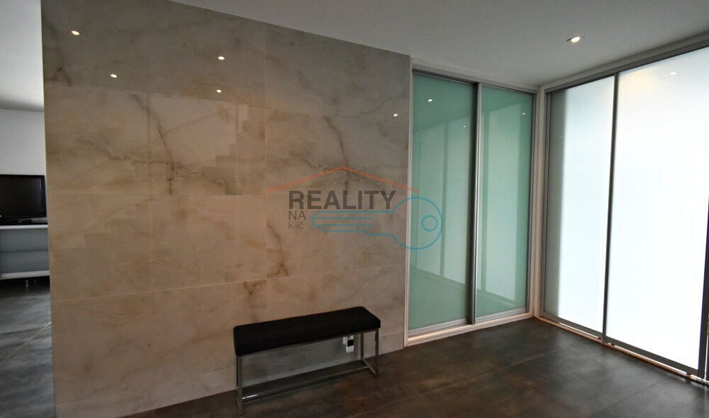 Prodej domu 170 m² s pozemkem 815 m², Vodochody – náhled fotky 3
