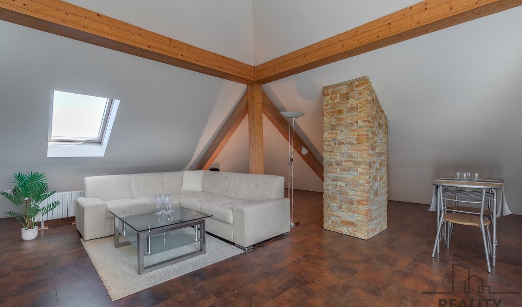 Prodej domu 405 m² s pozemkem 1 796 m², Šumná – náhled fotky 9