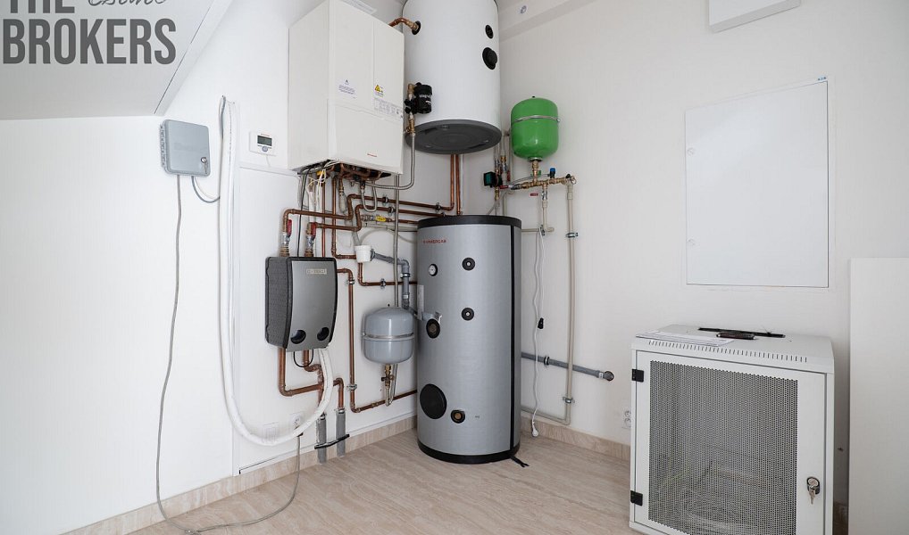 Prodej domu 306 m² s pozemkem 968 m², Chrustenice – náhled fotky 34