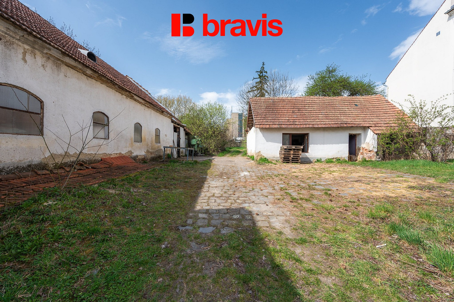 Prodej nájemního domu, činžáku 420 m² — photo 3