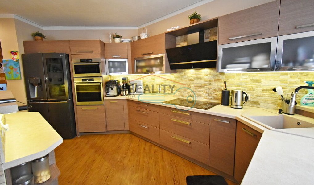 Prodej domu 137 m² s pozemkem 1 035 m², Pětihosty – náhled fotky 9