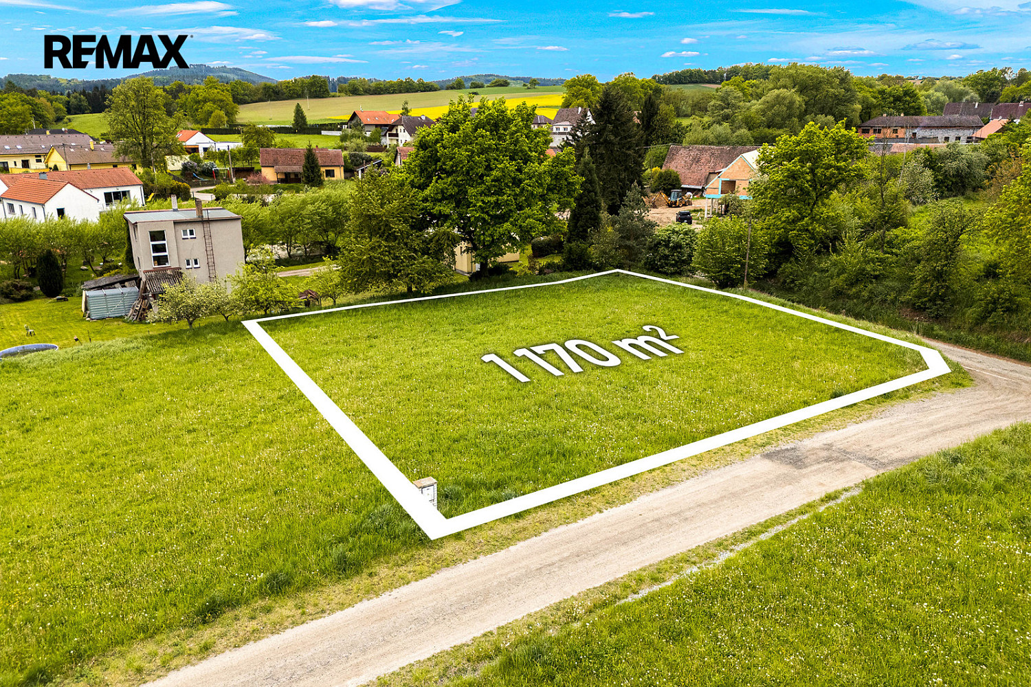 Prodej stavebního pozemku 1 170 m²
