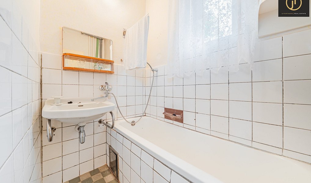 Prodej domu 277 m² s pozemkem 1 132 m², Lhota – náhled fotky 13