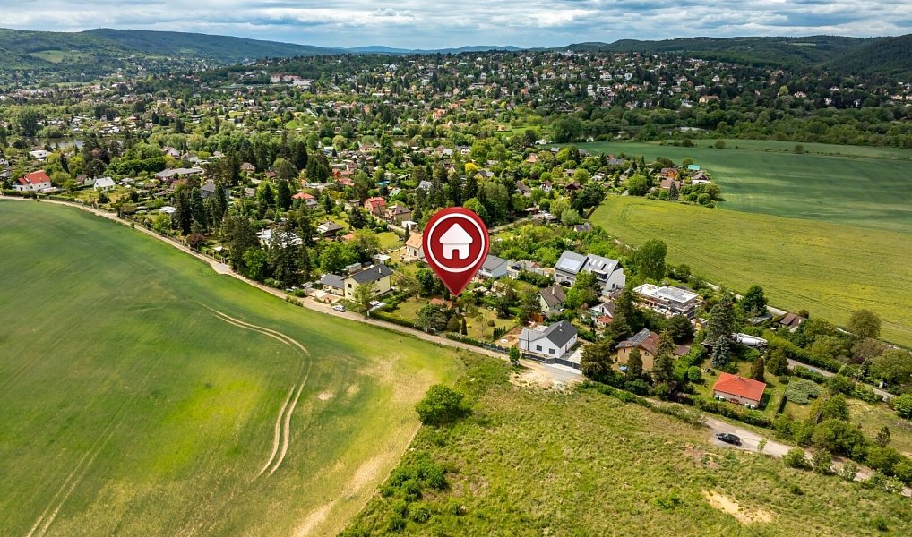 Prodej stavebního pozemku 1 245 m², Praha – náhled fotky 4