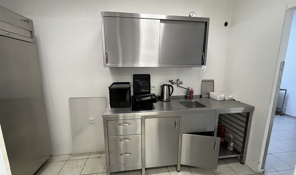 Pronájem obchodních prostor 224 m², Vsetín – náhled fotky 9