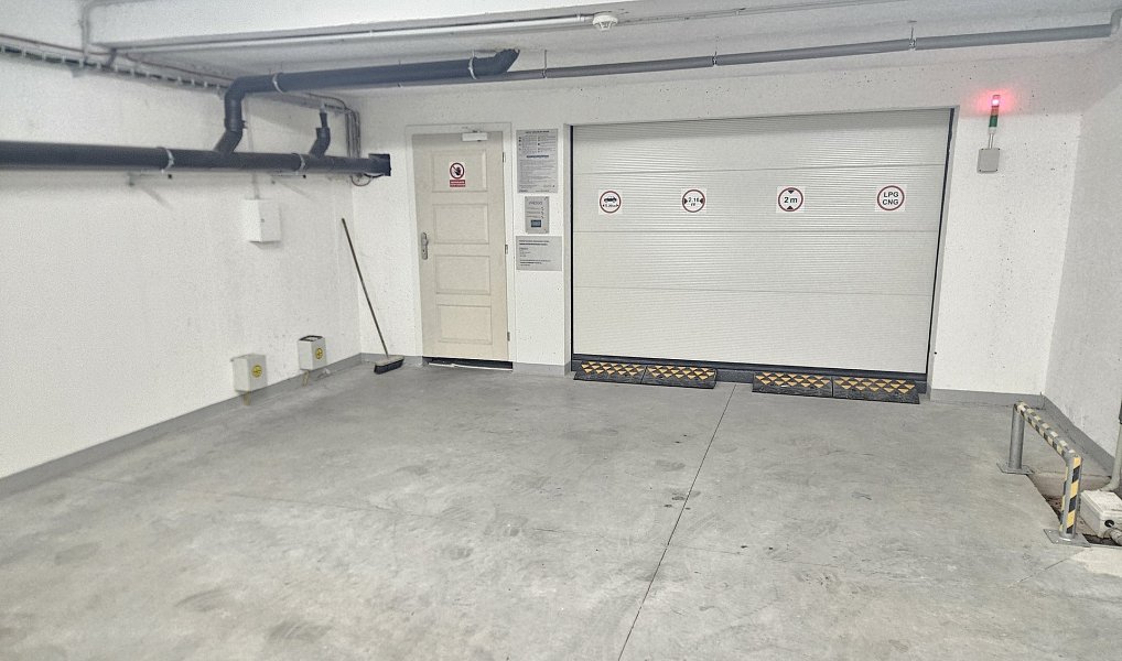 Pronájem garážové stání, 15 m2 - Brno - Zábrdovice, Brno – náhled fotky 4
