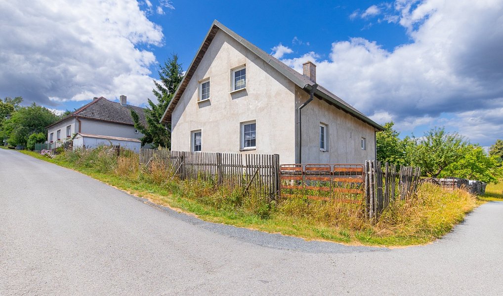 Prodej domu 144 m² s pozemkem 460 m², Zašovice – náhled fotky 4