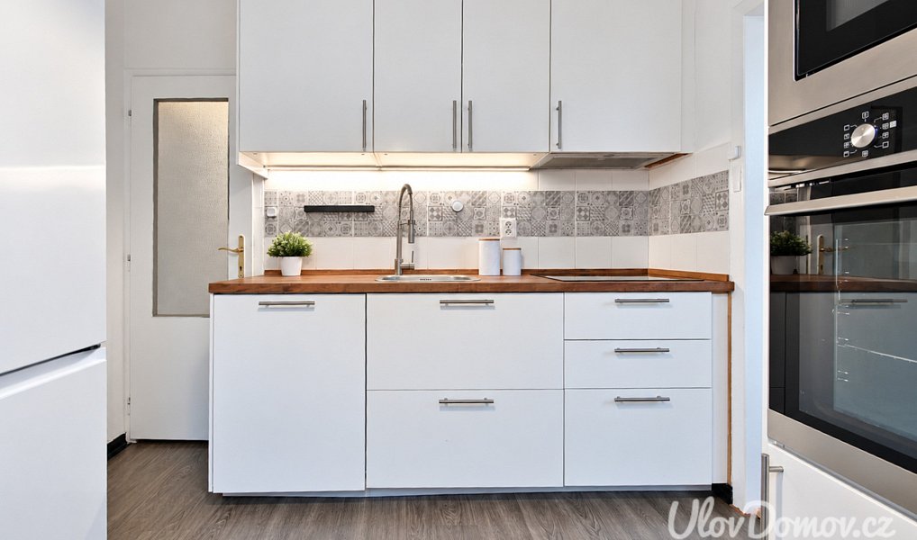 Prodej bytu 3+1 71 m², Praha – náhled fotky 4