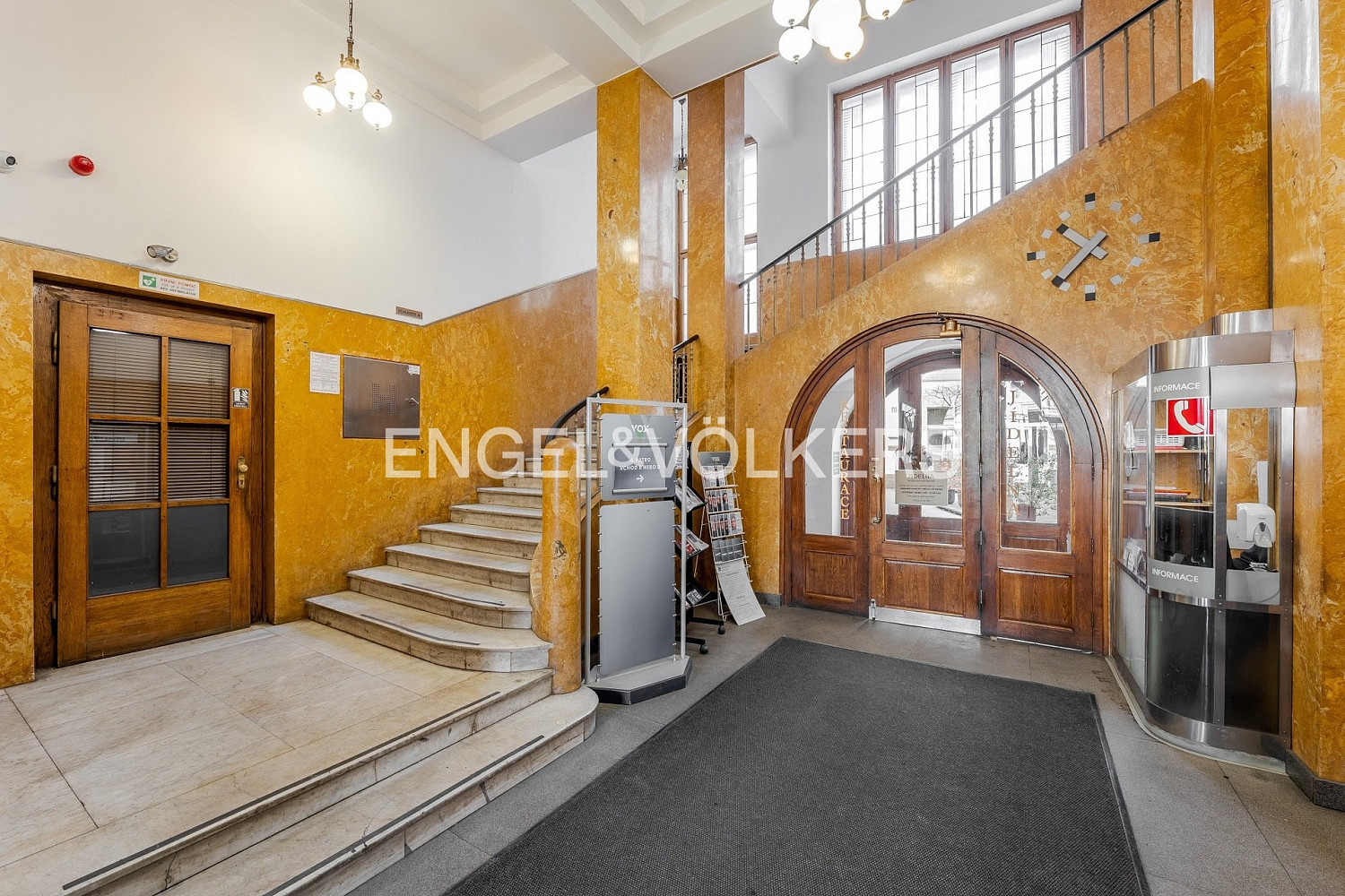 Pronájem kanceláře 58 m² – fotografie 3