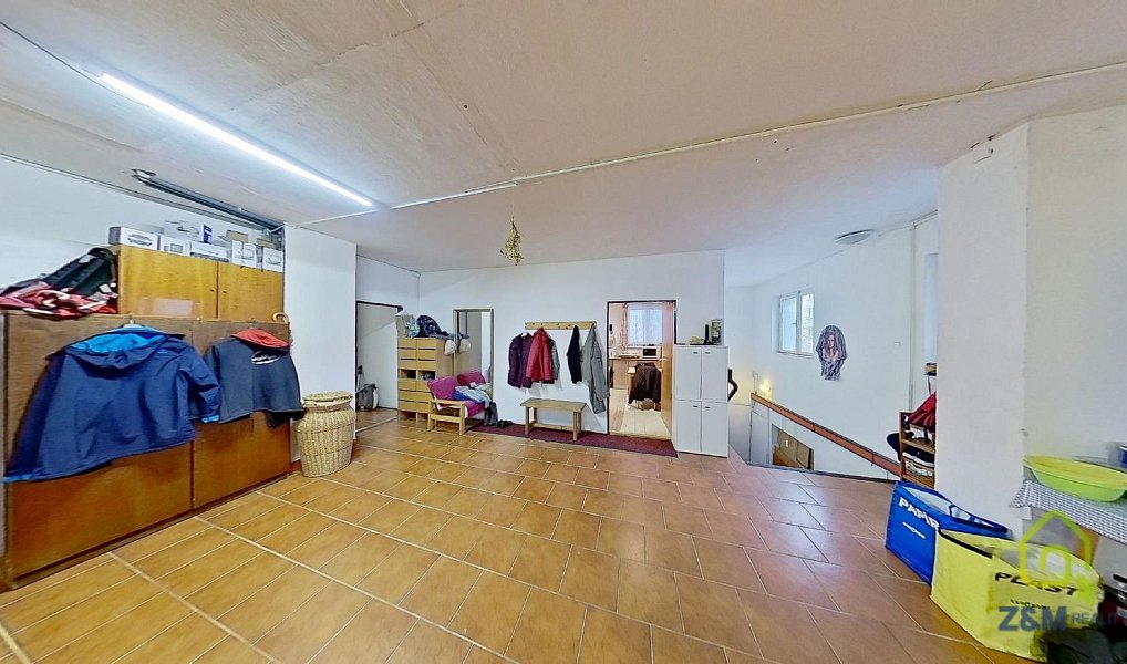 Prodej kanceláře 556 m², Karlovy Vary – náhled fotky 2