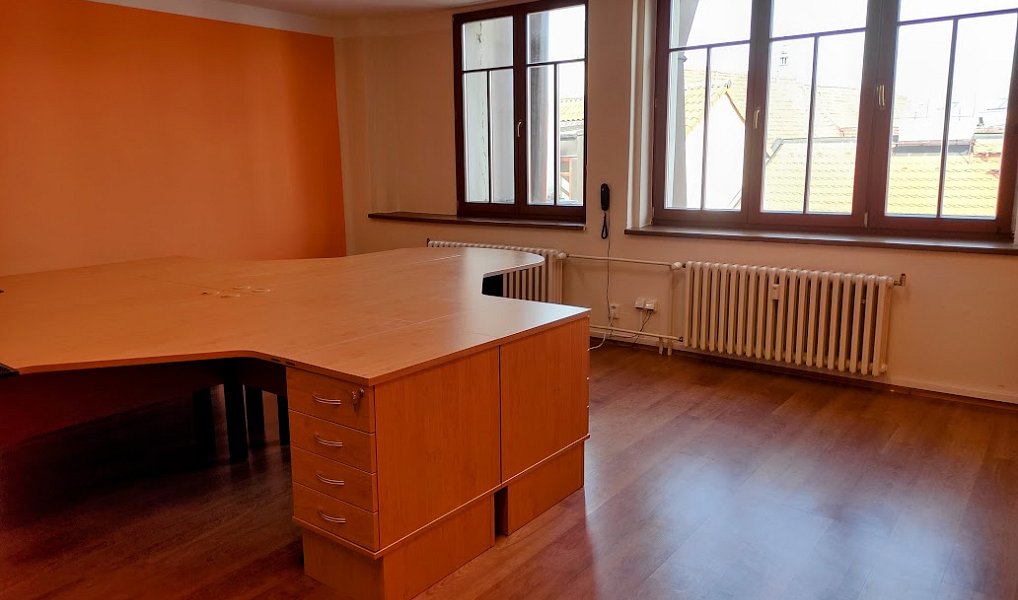 Pronájem kanceláře 228 m², Praha – náhled fotky 3