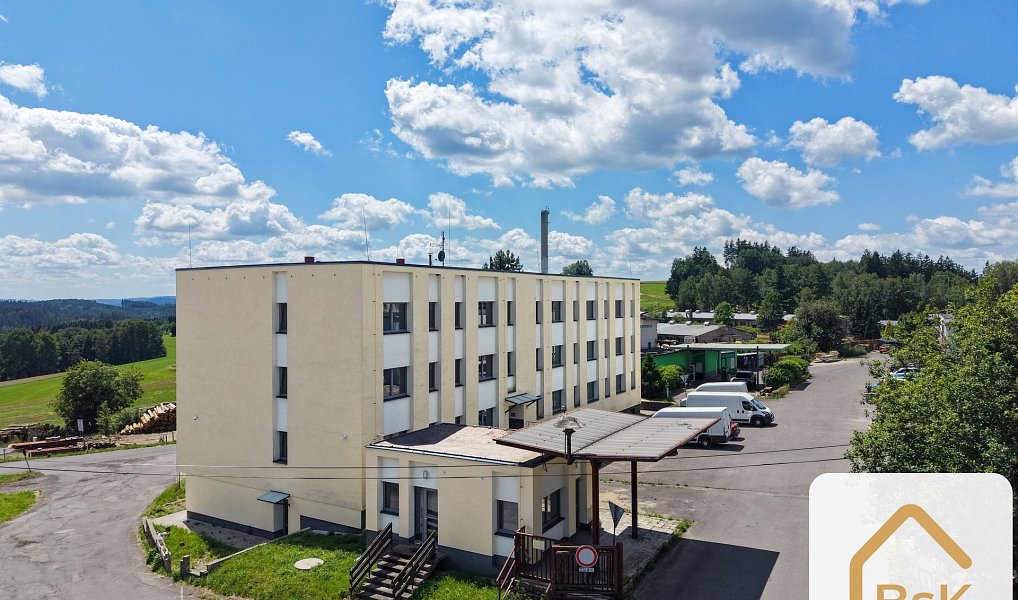 Prodej ubytovacího objektu 1 880 m², Zlatá Olešnice – náhled fotky 3