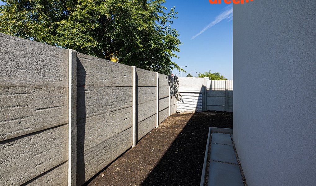 Prodej domu 200 m² s pozemkem 380 m², Praha – náhled fotky 39