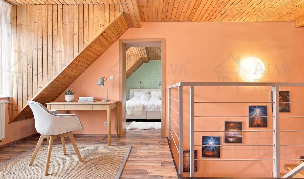 Prodej domu 141 m² s pozemkem 984 m², Dolní Kounice – náhled fotky 14