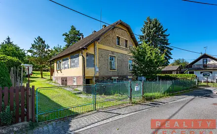 Prodej domu 80 m² s pozemkem 1 042 m², Osek, okres Beroun