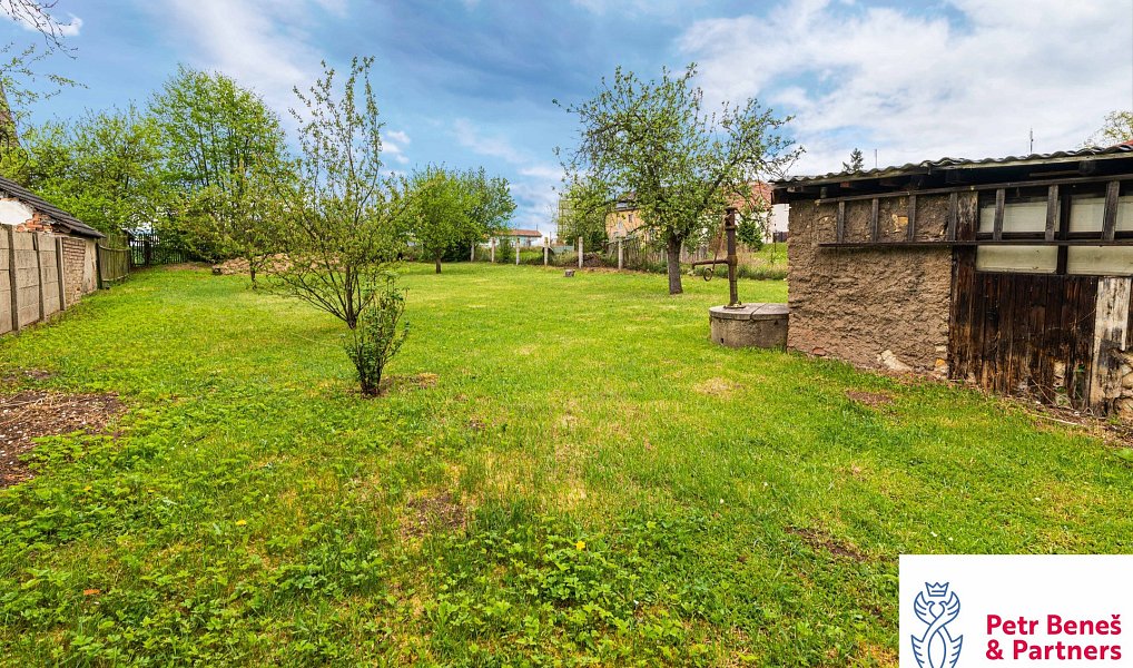 Prodej domu 55 m² s pozemkem 1 024 m², Krupá – náhled fotky 14
