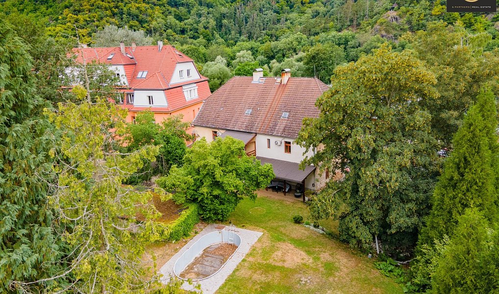 Prodej domu 300 m² s pozemkem 5 769 m², Roztoky – náhled fotky 10