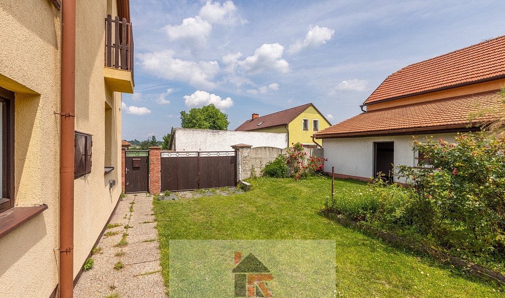 Prodej domu 130 m² s pozemkem 812 m², Kounice – náhled fotky 38