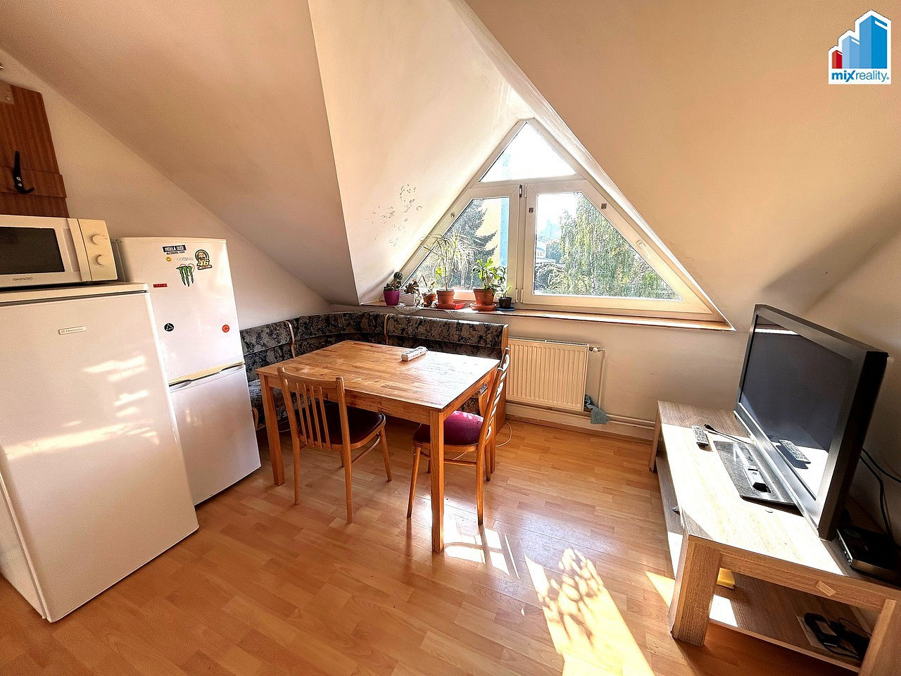 Pronájem pokoje 75 m² – fotografie 4