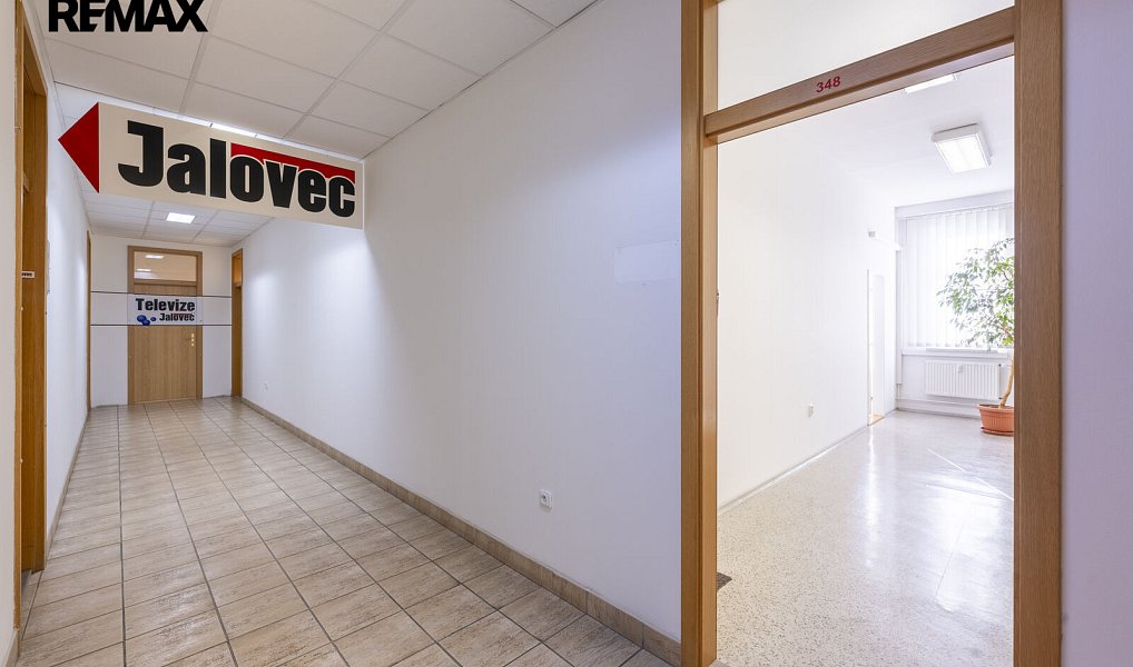 Prodej kanceláře 81 m², Vsetín – náhled fotky 8