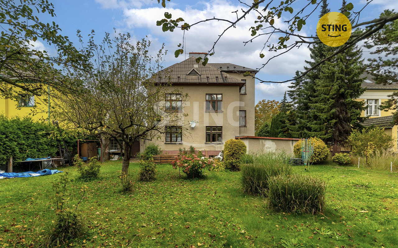 Prodej domu 244 m² s pozemkem 738 m²