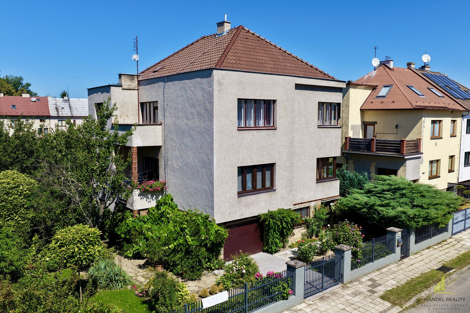 Prodej domu 180 m² s pozemkem 767 m² — photo 2