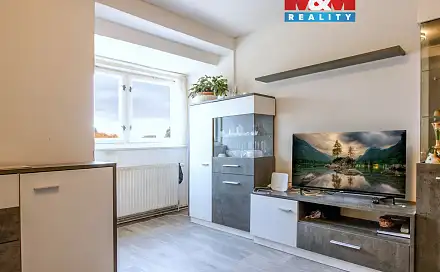 Prodej bytu 3+1 48 m², Komenského, Cvikov - Cvikov II, okres Česká Lípa