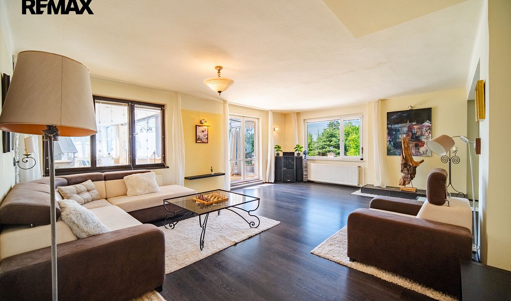 Prodej domu 412 m² s pozemkem 1 060 m², Doksy – náhled fotky 3