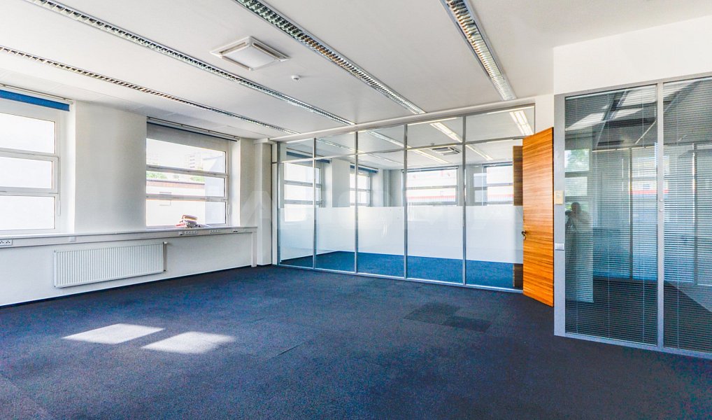 Pronájem kanceláře 400 m², Praha – náhled fotky 7