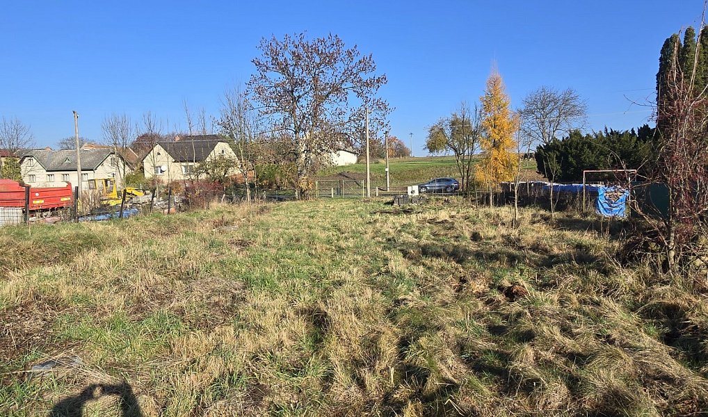 Prodej stavebního pozemku 1 860 m², Bouzov – náhled fotky 2