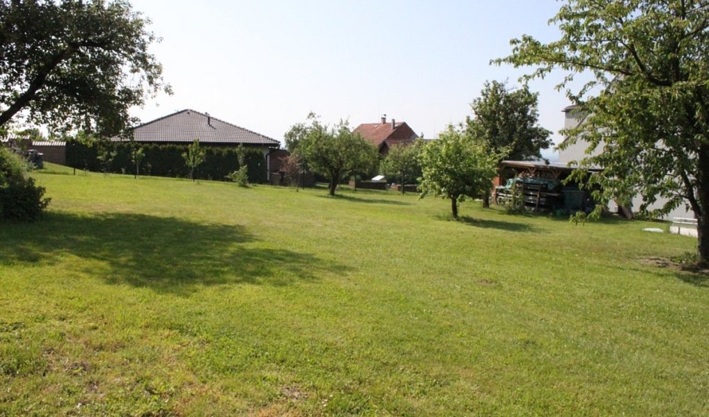 Prodej stavebního pozemku 700 m², Zbyslavice – náhled fotky 2