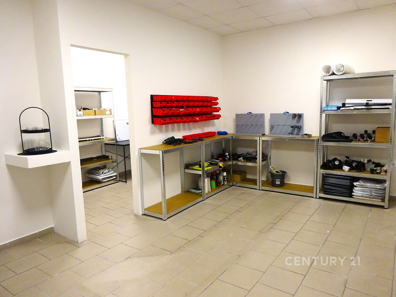 Pronájem obchodních prostor 33 m²