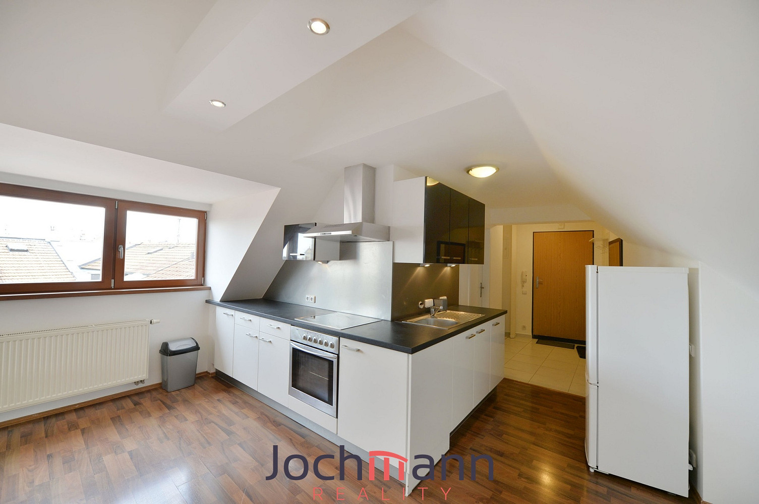 Pronájem bytu 1+kk 62 m² – fotografie 2