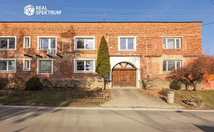 Prodej domu 190 m² s pozemkem 5 813 m², Dzbel, okres Prostějov