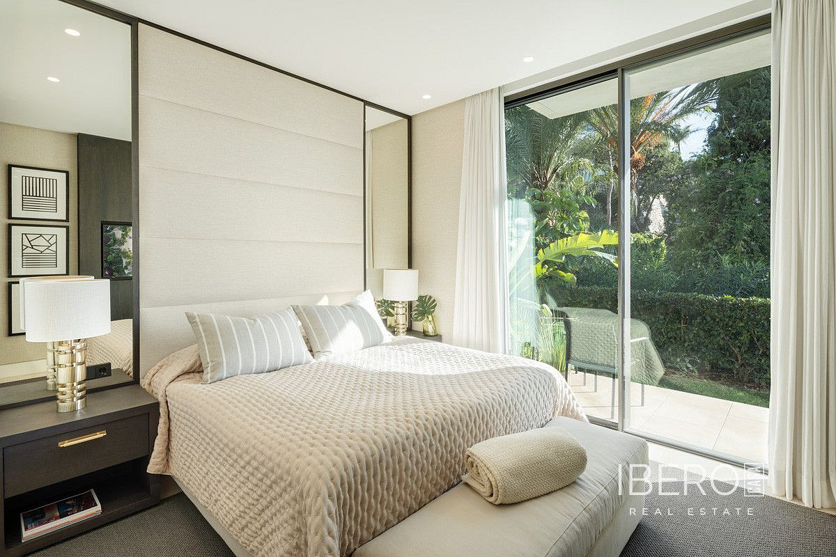 Prodej domu 630 m² s pozemkem 950 m² — photo 2
