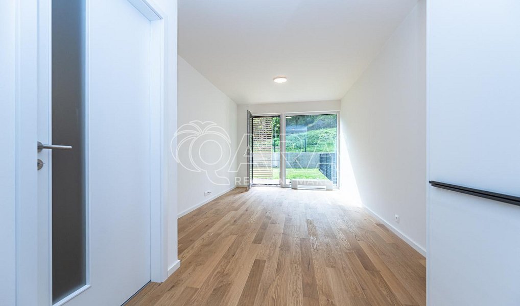 Pronájem bytu 2+kk 50 m², Praha – náhled fotky 6