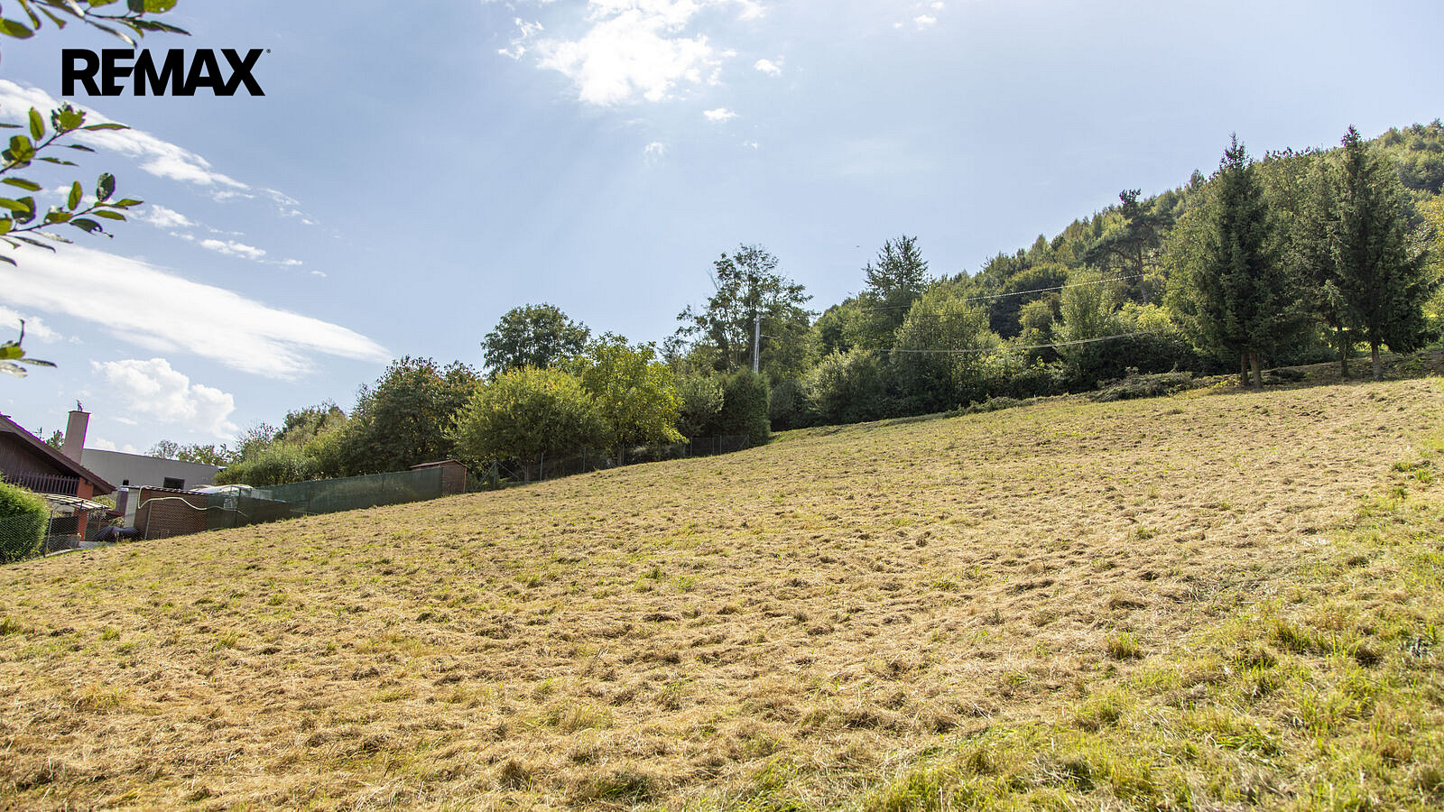 Prodej stavebního pozemku 1 000 m² – fotografie 4