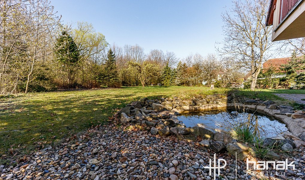 Prodej domu 259 m² s pozemkem 2 016 m², Strančice – náhled fotky 26