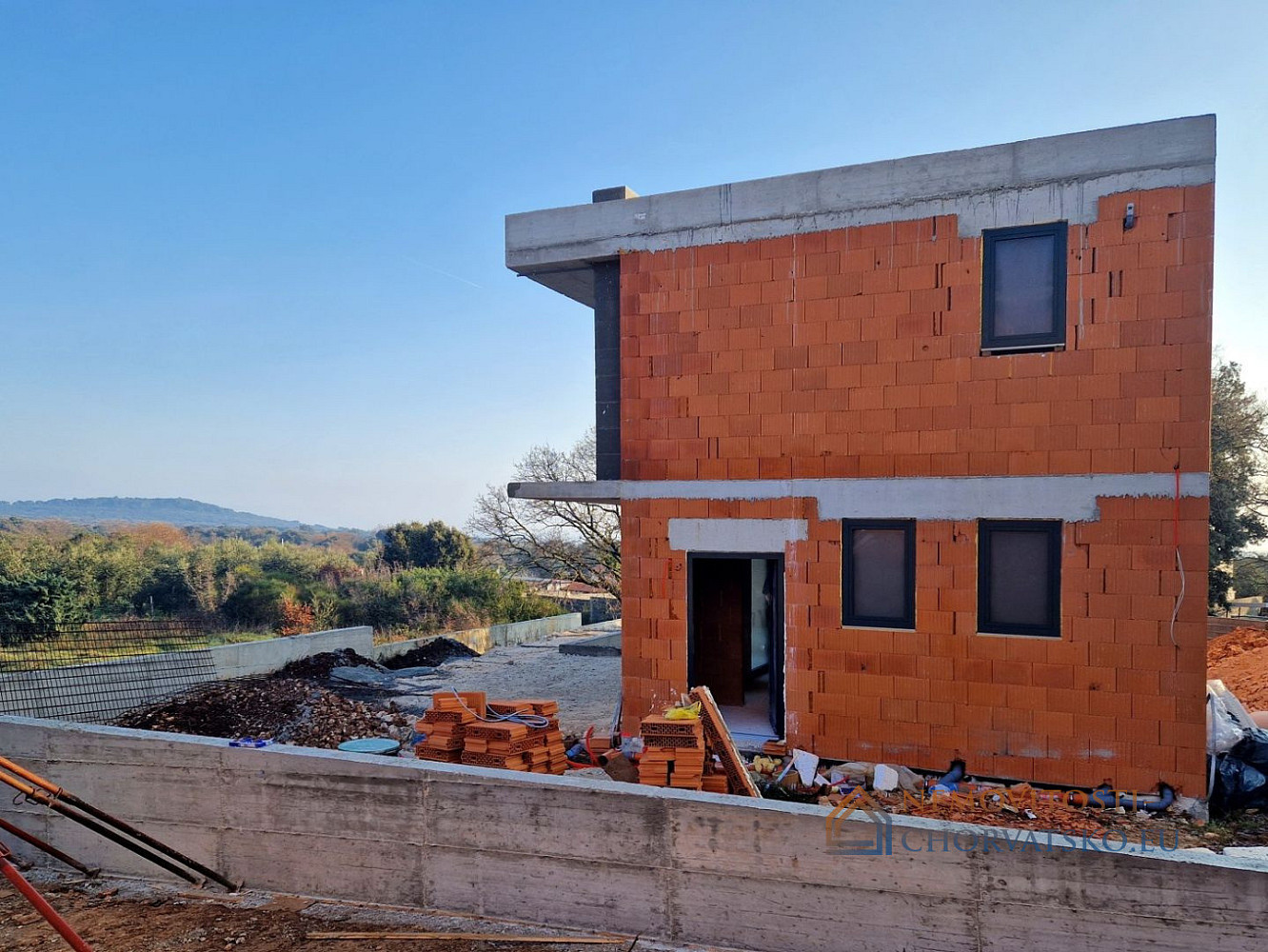 Prodej domu 227 m² s pozemkem 525 m² - Vista 2