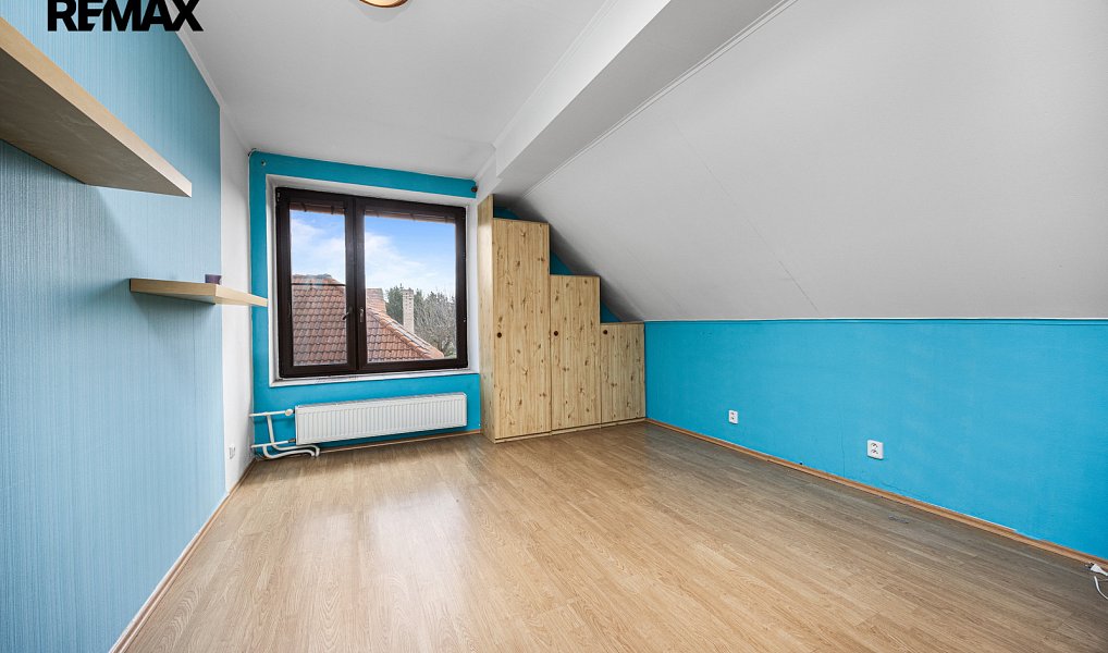 Prodej domu 240 m² s pozemkem 438 m², Nučice – náhled fotky 15