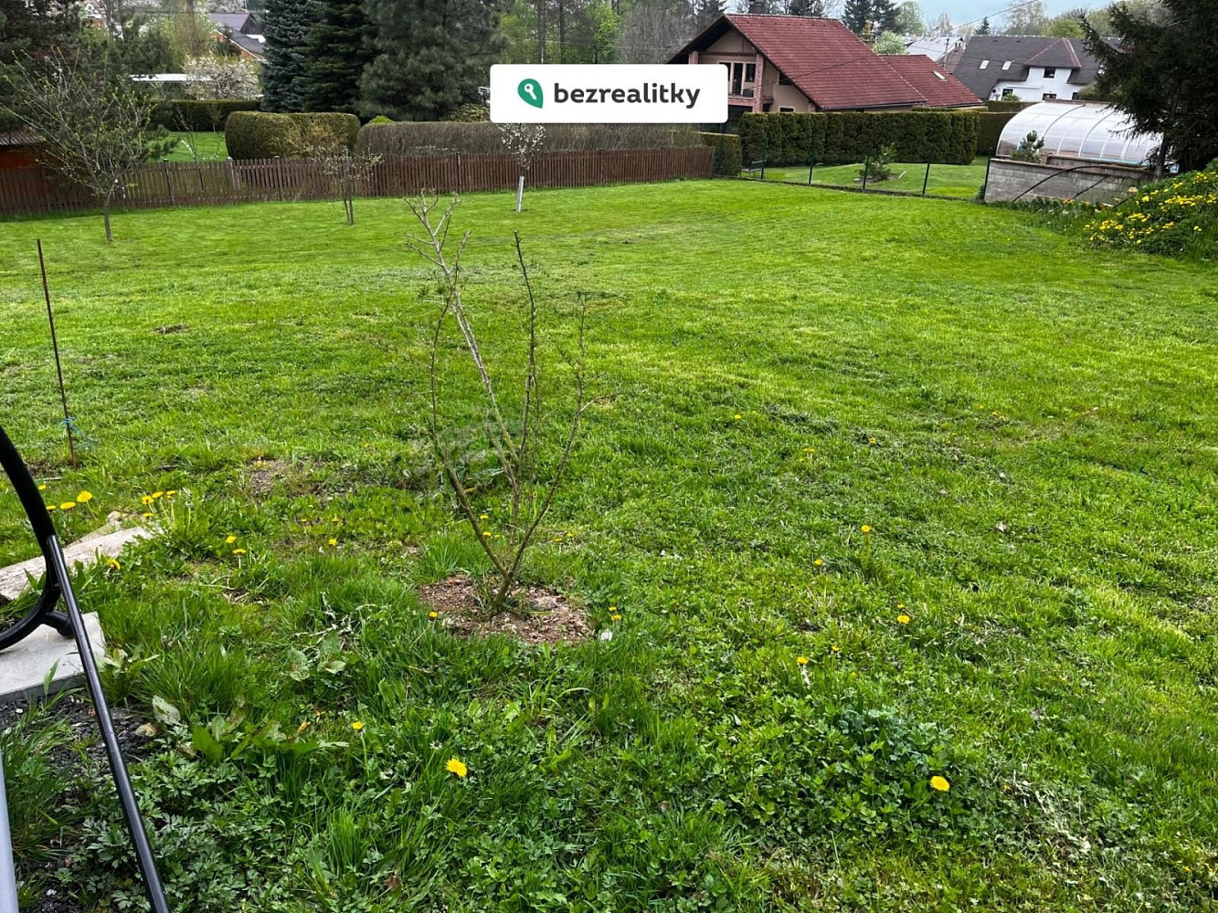 Prodej stavebního pozemku 1 225 m² – pohled 5