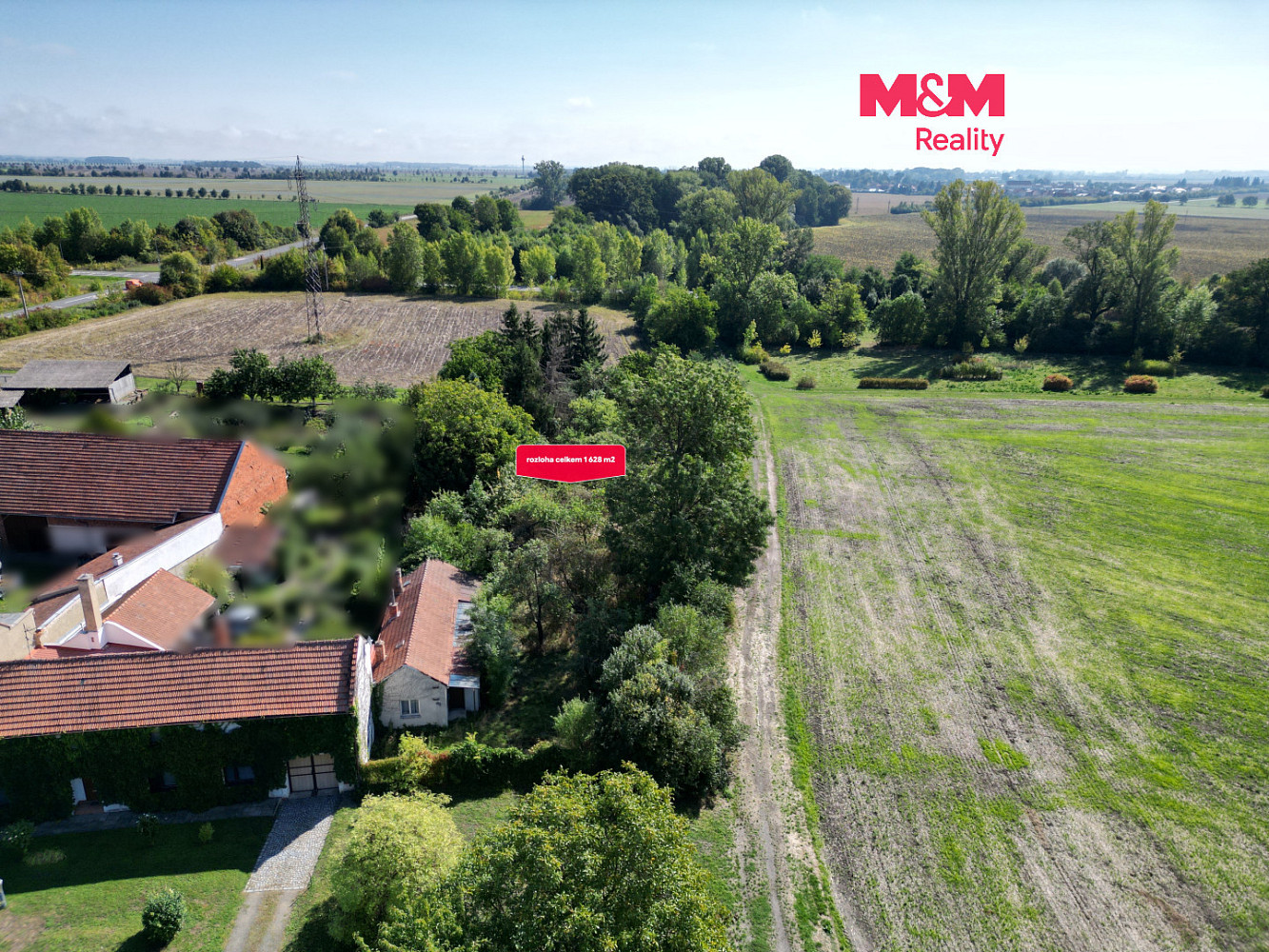 Prodej stavebního pozemku 1 628 m²