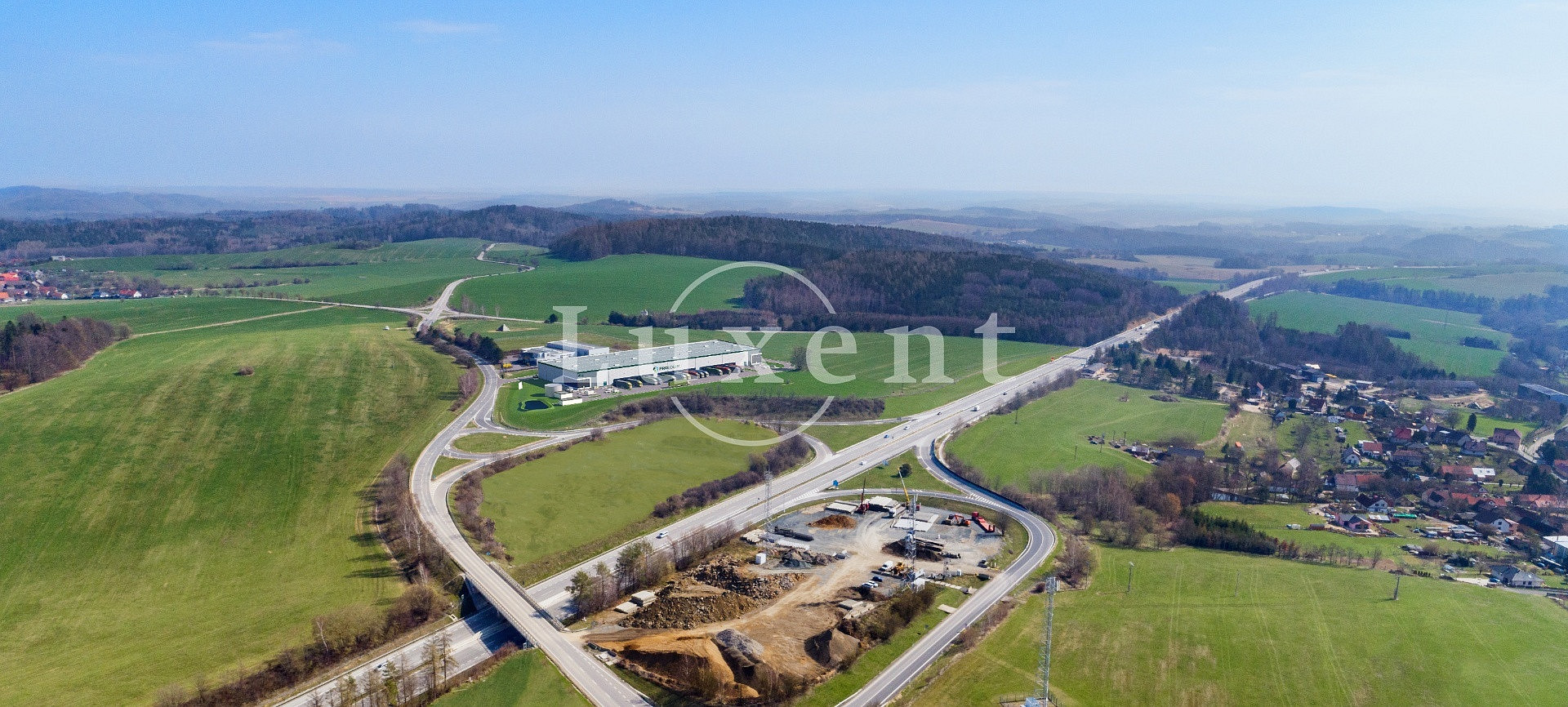 Pronájem skladovacích prostor 5 643 m² – fotografie 2