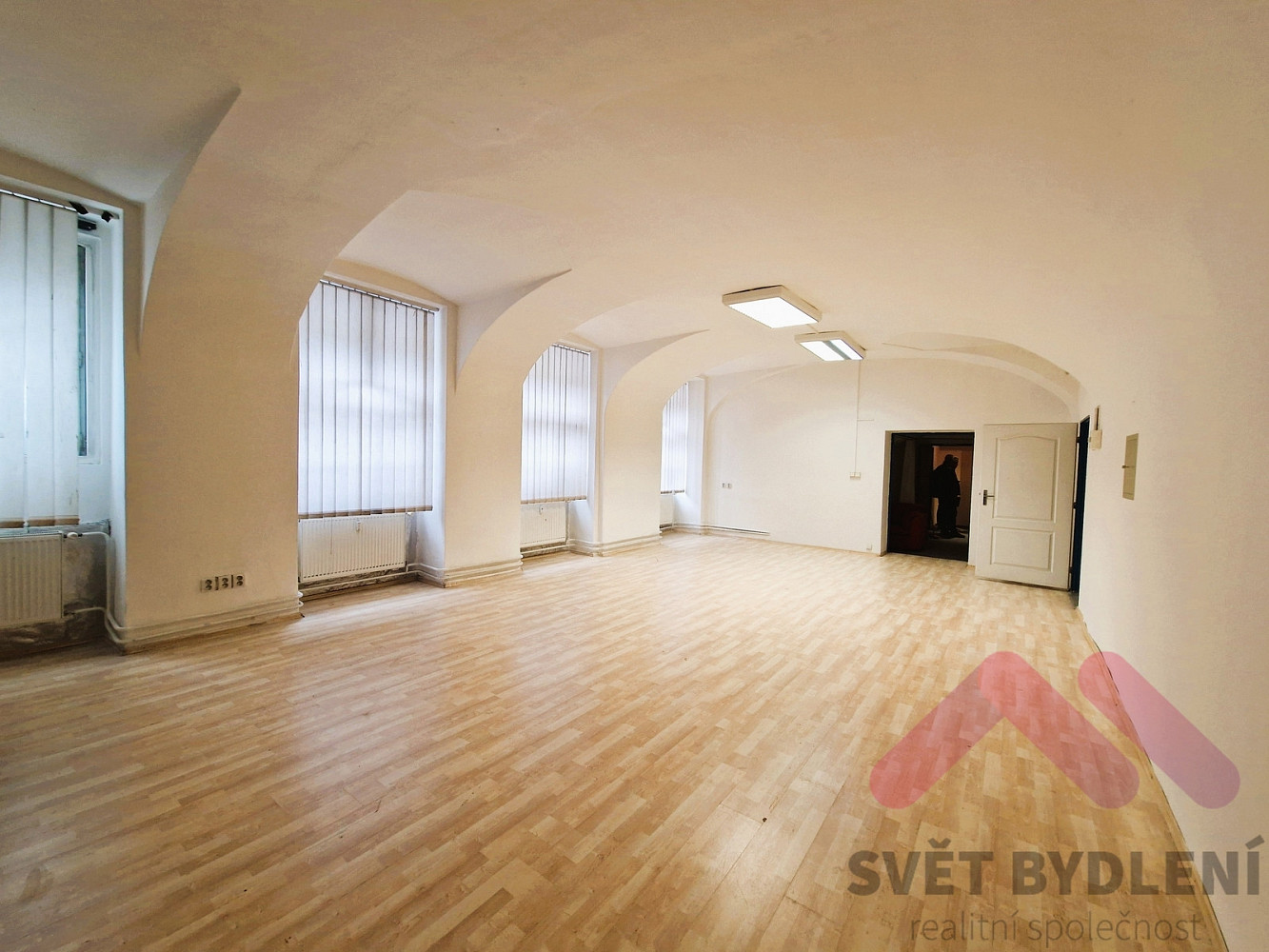 Pronájem kanceláře 140 m²