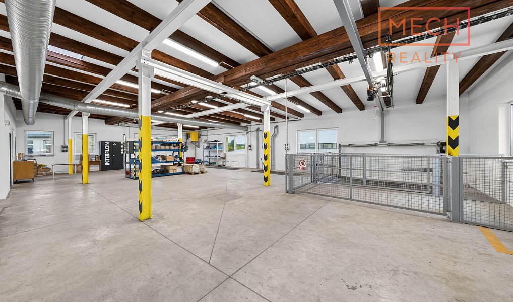 Prodej komerčního objektu (jiného typu) 1 052 m², Bzenec – náhled fotky 5