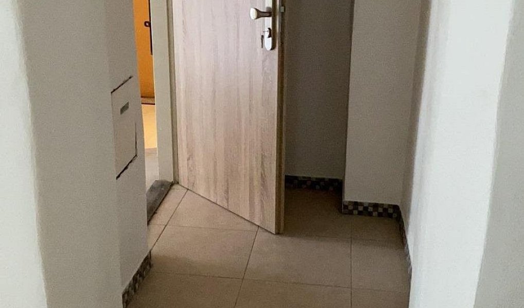 Prodej bytu 1+kk 28 m², Trutnov – náhled fotky 7