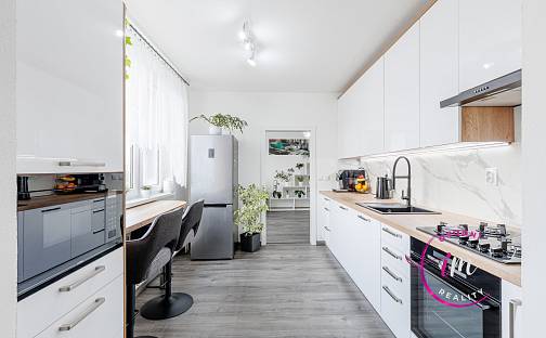 Prodej bytu 3+1 70 m², Jarní, Jihlava - Horní Kosov