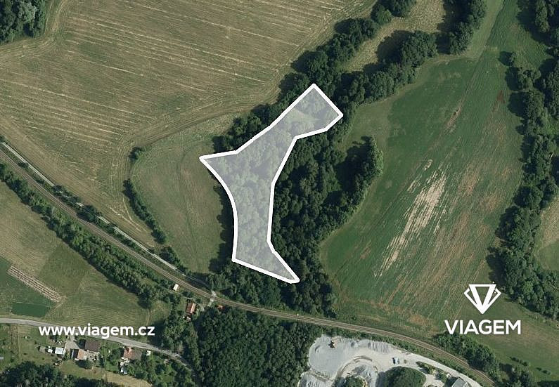 Prodej pole 665 m²