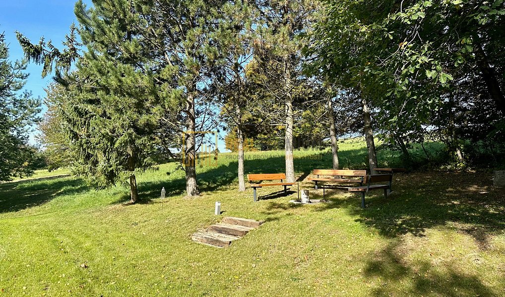 Prodej chaty/chalupy 200 m² s pozemkem 598 m², Nová Lhota – náhled fotky 20