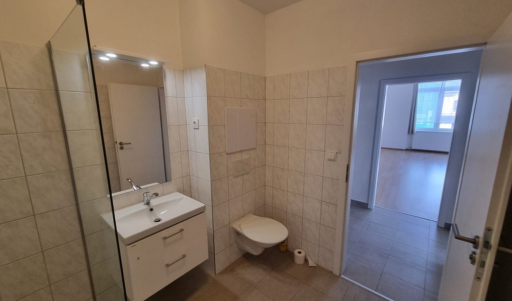 Pronájem bytu 2+kk 61 m², Náchod – náhled fotky 13